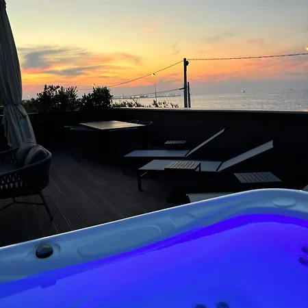 Будинок відпочинку Luxury Terrazza Барі